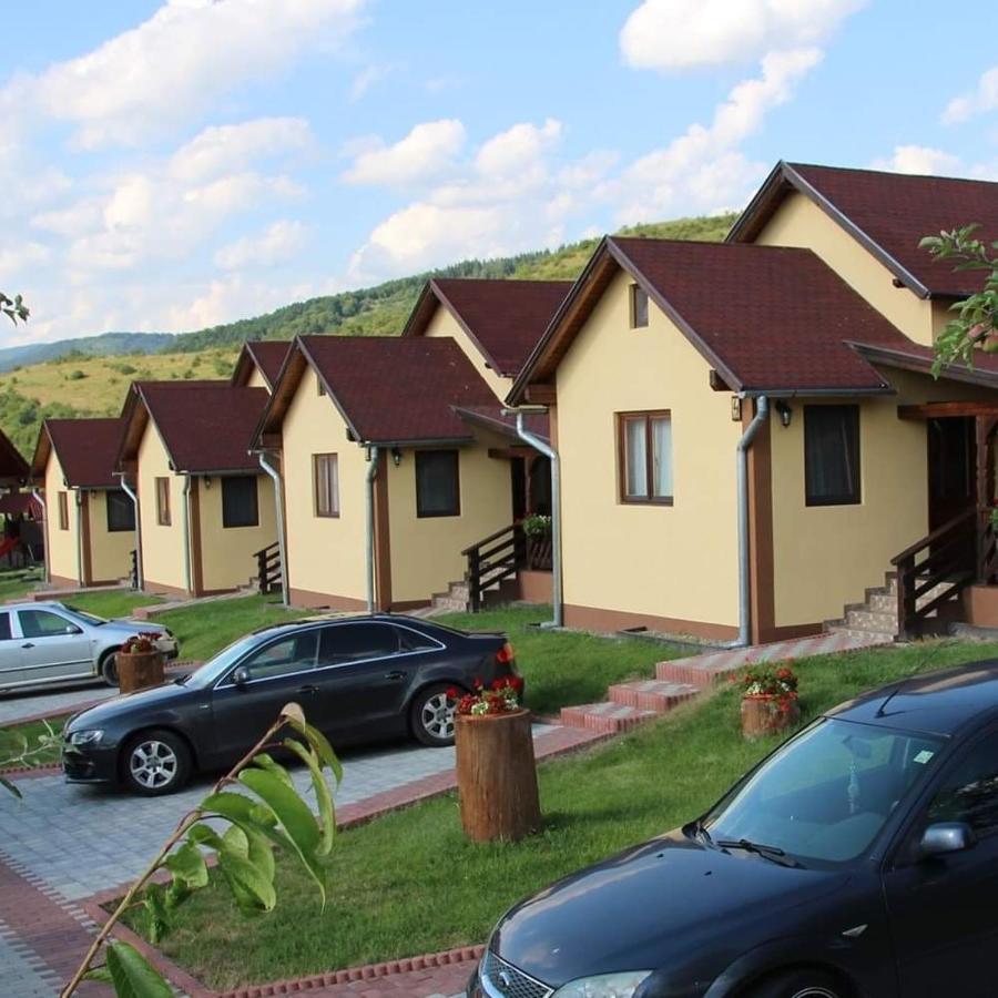 Villa Mano Kulcsoshazak Praid Exterior foto
