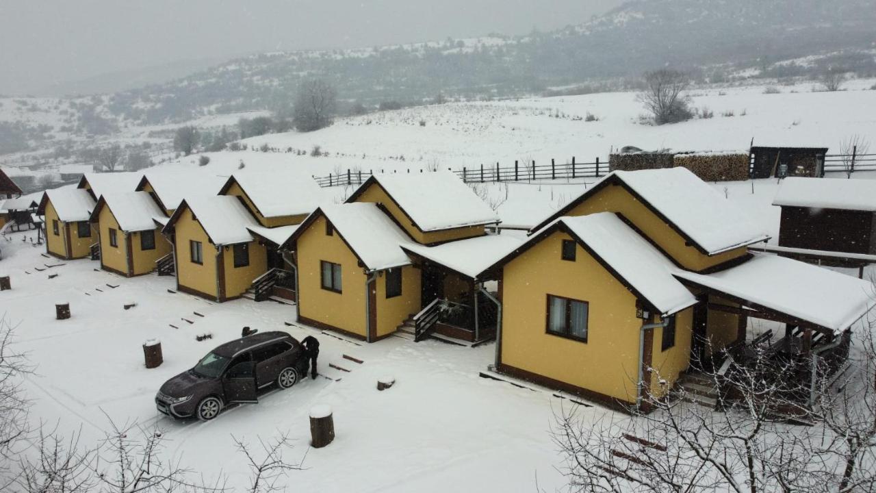 Villa Mano Kulcsoshazak Praid Exterior foto